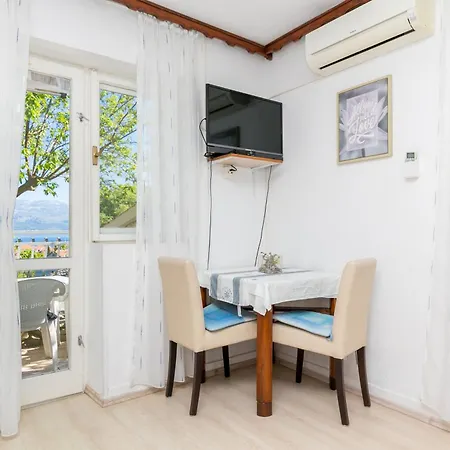 With Parking Spaces Supetar, Brac - 22123 Apartman Supetar