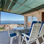 Apartamento With Parking Space Supetar, Brac - 22123