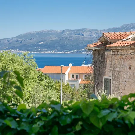 Apartamento With Parking Space Supetar, Brac - 22123 *