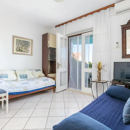 With Parking Space Supetar, Brac - 22123 Апартаменты Супетар
