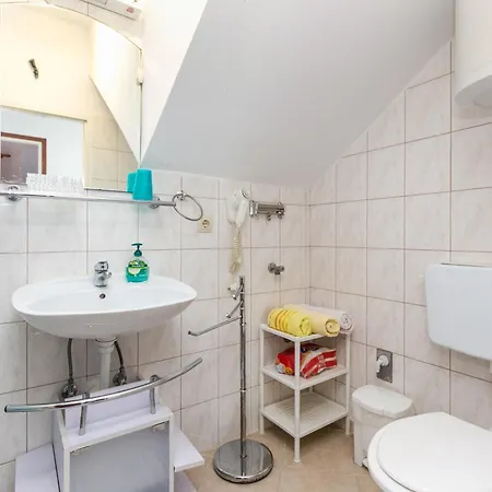 Апартаменты With Parking Space Supetar, Brac - 22123 *